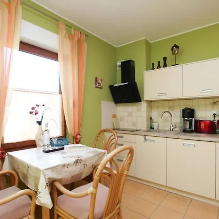 Mit Terrasse By Interhome